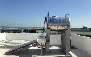 Bồn bảo ôn bị rò rỉ hoặc hoạt động không hiệu quả 