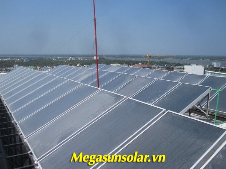 Giàn tấm phẳng thu nhiệt Megasun tiết kiệm 90% điện năng