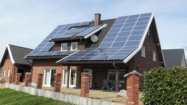 Điện năng lượng mặt trời cho hộ gia đình Megasun