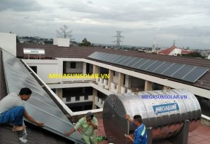Máy nước nóng năng lượng mặt trời dạng tấm phẳng Megasun