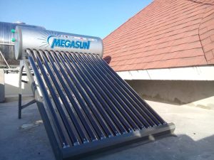 Máy nước nóng năng lượng mặt trời kết hợp cùng Heatpump tiết kiệm 90% điện năng