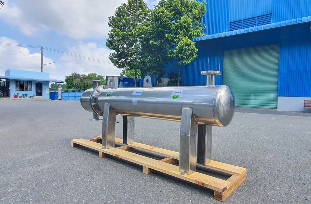 Bộ trao đổi nhiệt nước nóng inox 304 Megasun-HEX-50-U-PN10-304-304-PU-304